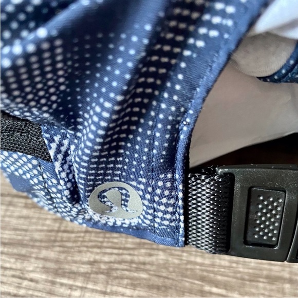 🌹Lululemon Blue Camo - Picture 8 of 8